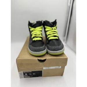 Size 9 - Nike Dunk High Black - 344648-003